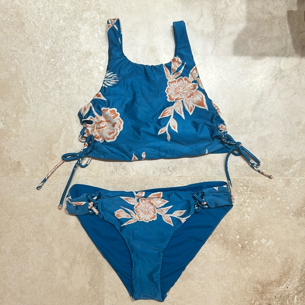 Roxy Bikini NWT